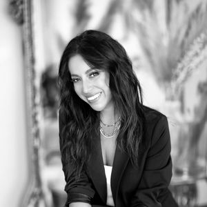 Meet your Posher, Monica